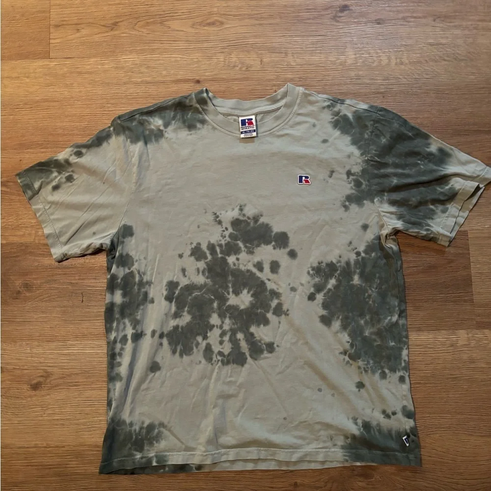 Russell Athletic Men's Green Tie-Dye Shirt - Picture 1 of 5